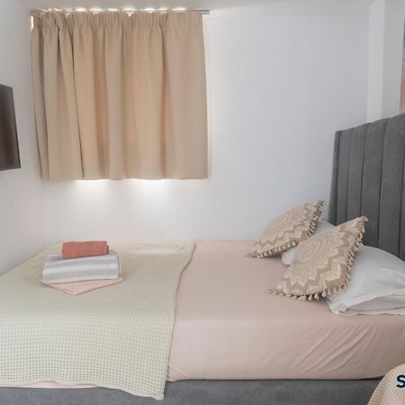 Explore Greece From Cozy City Centre Apartment Халкіда Екстер'єр фото